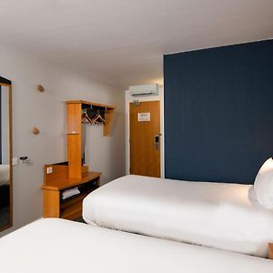 Standard Twin Room Hot